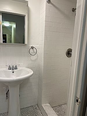 5th image of 339 E 12th St APT 11