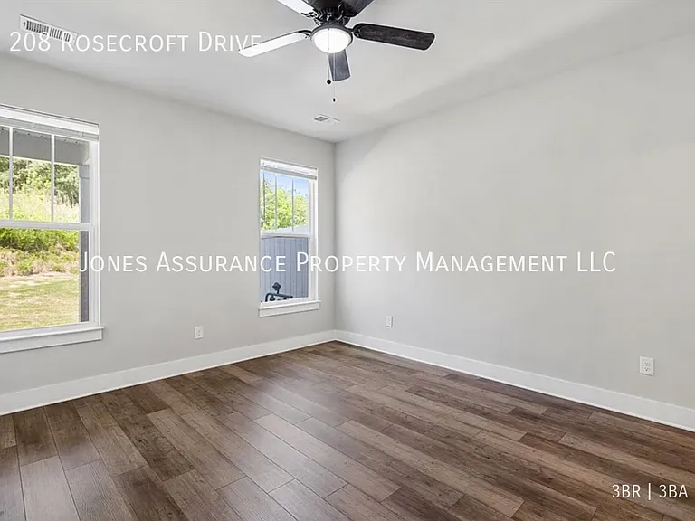 208 Rosecroft Dr — Photo 10