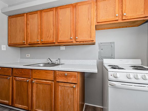 5th image of 10500 S Walden Pkwy #5C