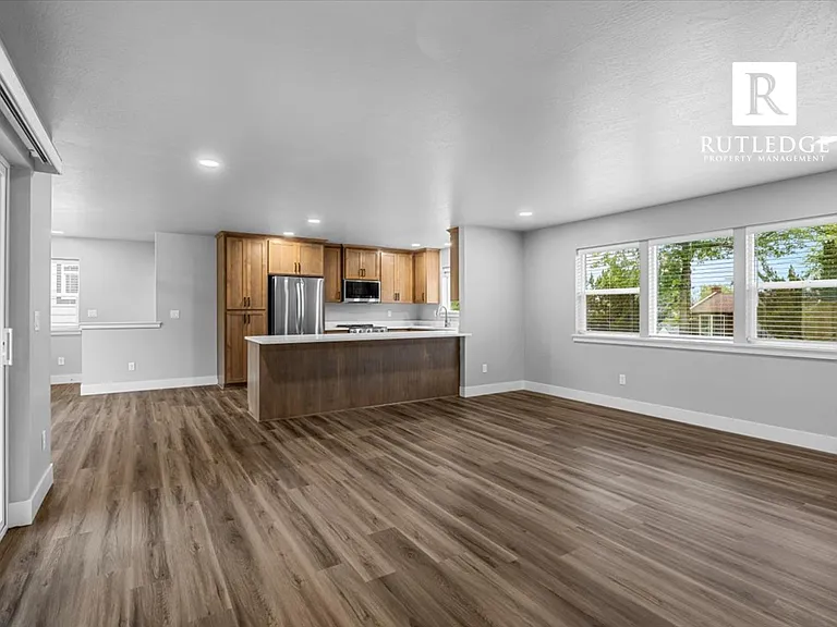218 Academy Pl #2 — Photo 14