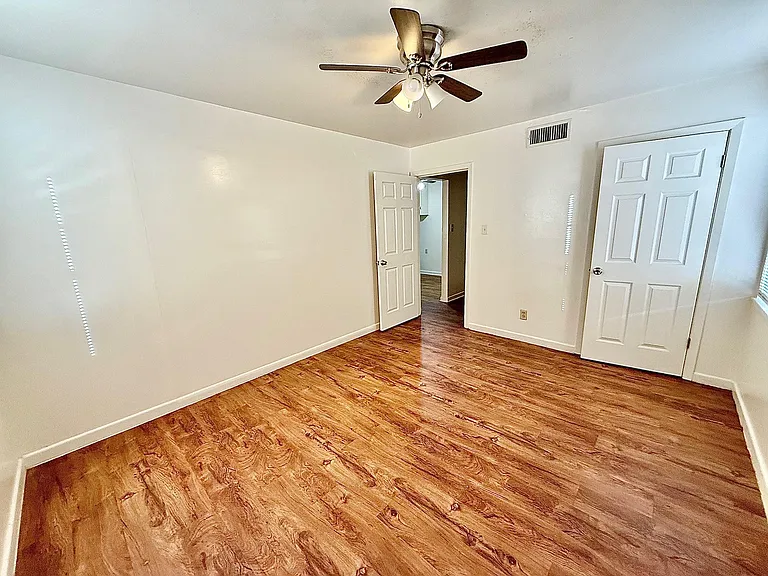 2411 S 5th St #1 — Photo 8