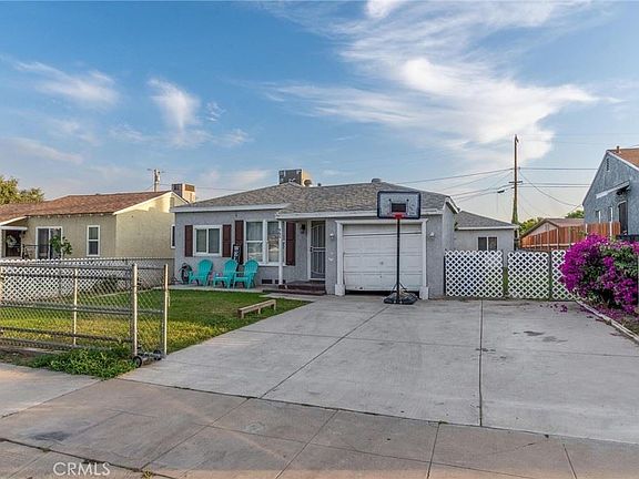 3rd image of 960 Knoll Dr