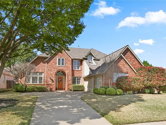 2nd image of 2820 Lake Ville Ln