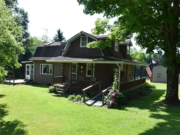 15506 Greytown Rd, Centerville, PA 16404