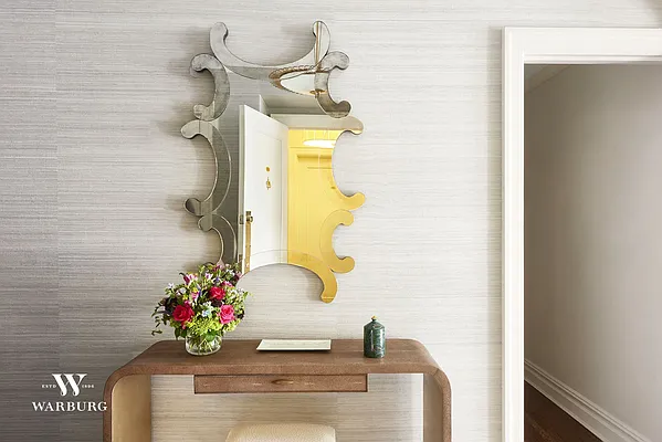 Sold by Warburg | media 10