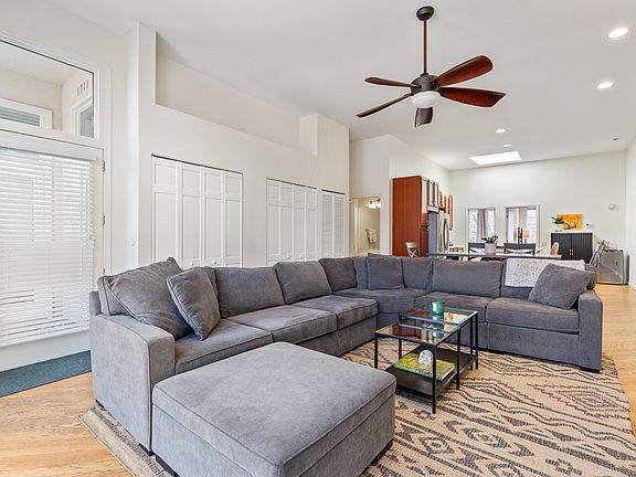 2nd image of 1711 N Hoyne Ave APT 2S