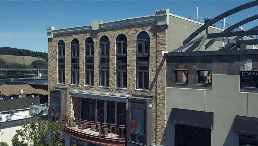 12 Washington Ave — Photo 4