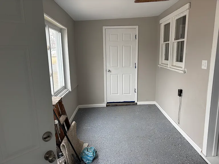 263 Koch St — Photo 3