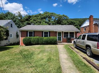 349 Campbell St, Staunton, VA 24401