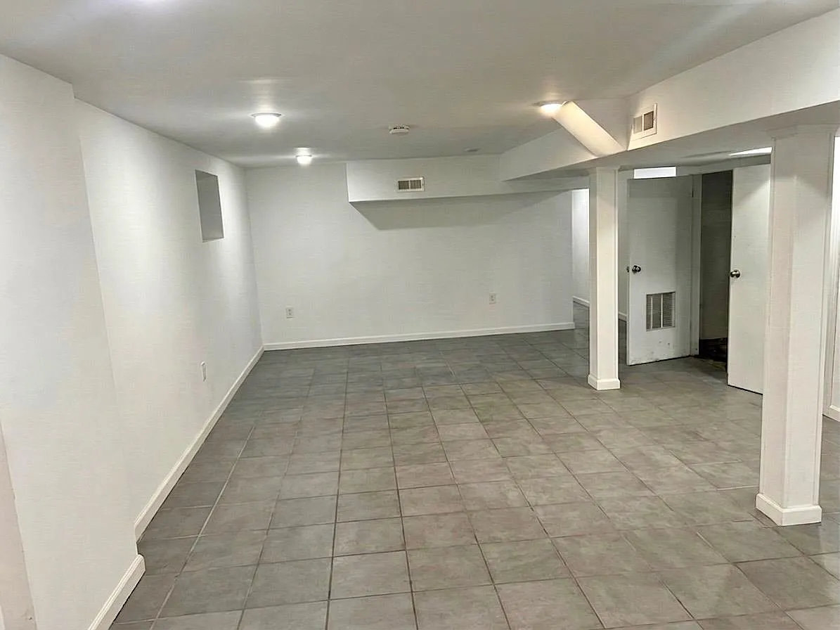5 bed, 5.0 bath, $7,900 — Photo 3