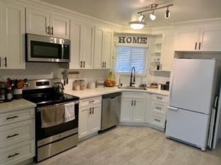 2nd image of 555 Westwood Ct