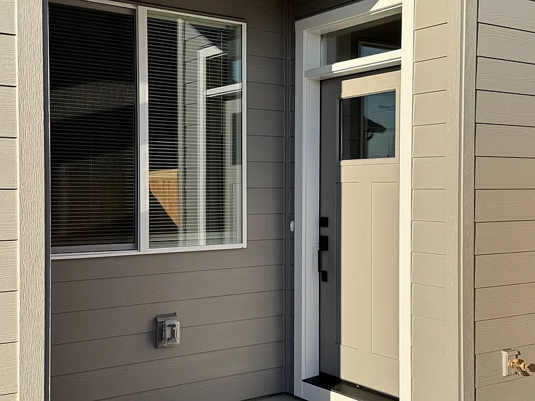 642 Parker Loop — Photo 2