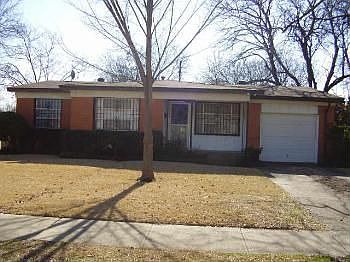 1st image of 10738 Benbrook Dr