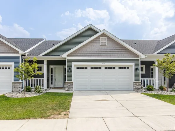 105 Crescent Ave #3, Linden, MI 48451