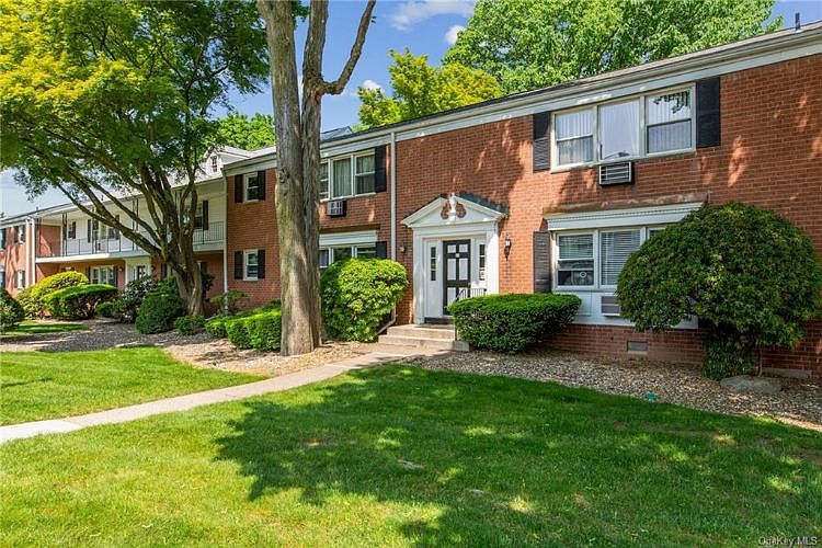 1st image of 37 Bon Aire Cir APT 8111