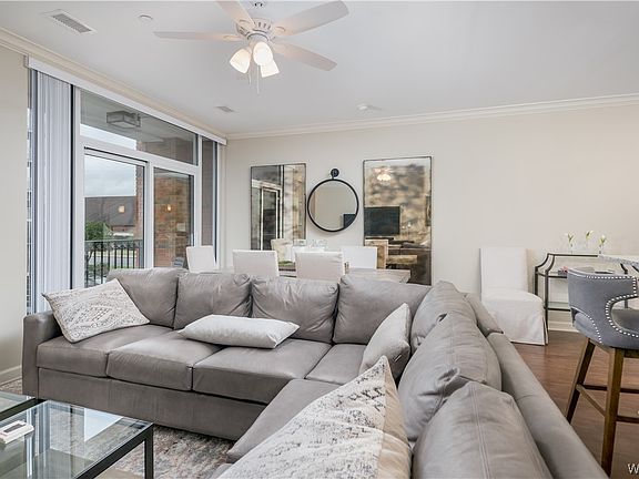 4th image of 511 11th St Unit 103