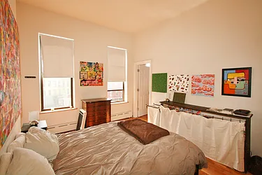 Rented by R New York