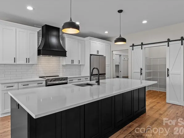 1500 Crowders Creek Rd, Gastonia, NC 28052