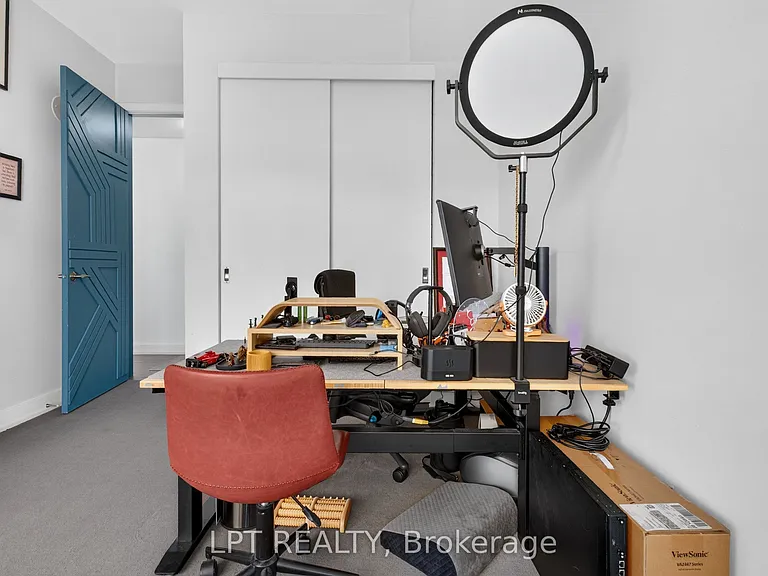 111 Champagne Ave S #307 — Photo 15
