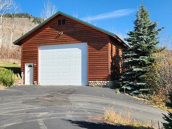 2nd image of 3885 Teton Rd