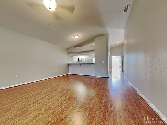 4th image of 4309 Larrys Lagoon