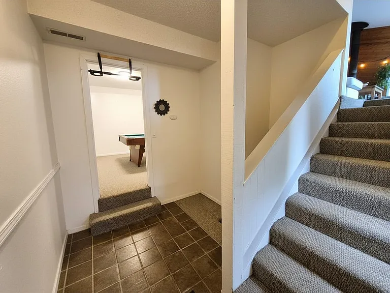2304 Lisa Ln — Photo 4