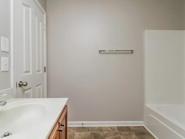 1923 Colyn Ave — Photo 15