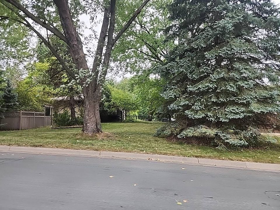 1st image of 2903 Egan Ave
