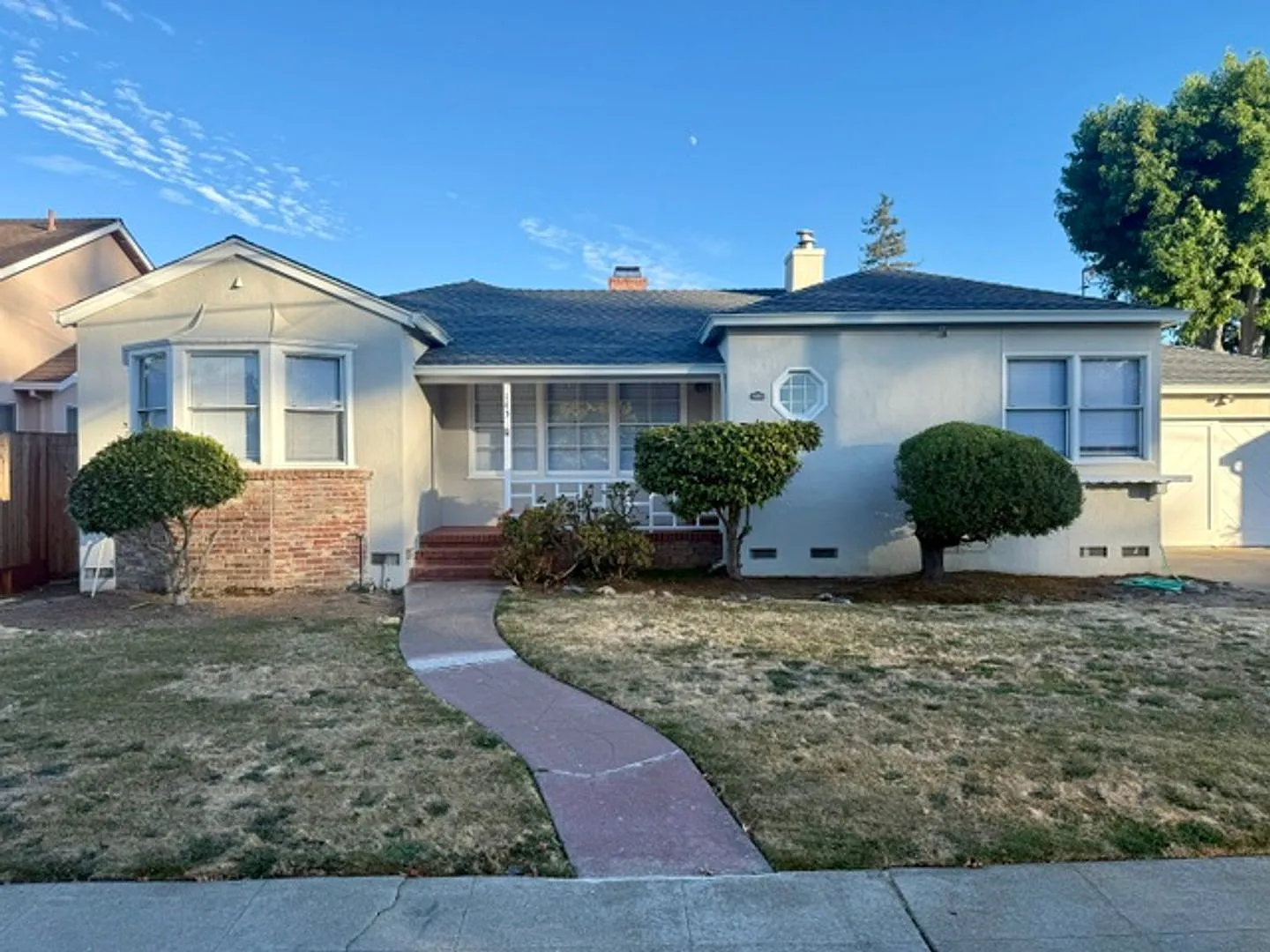 Walk to Trader Joe's & Hillsdale! San Mateo Gem with Sprawling Backyard — Photo 1