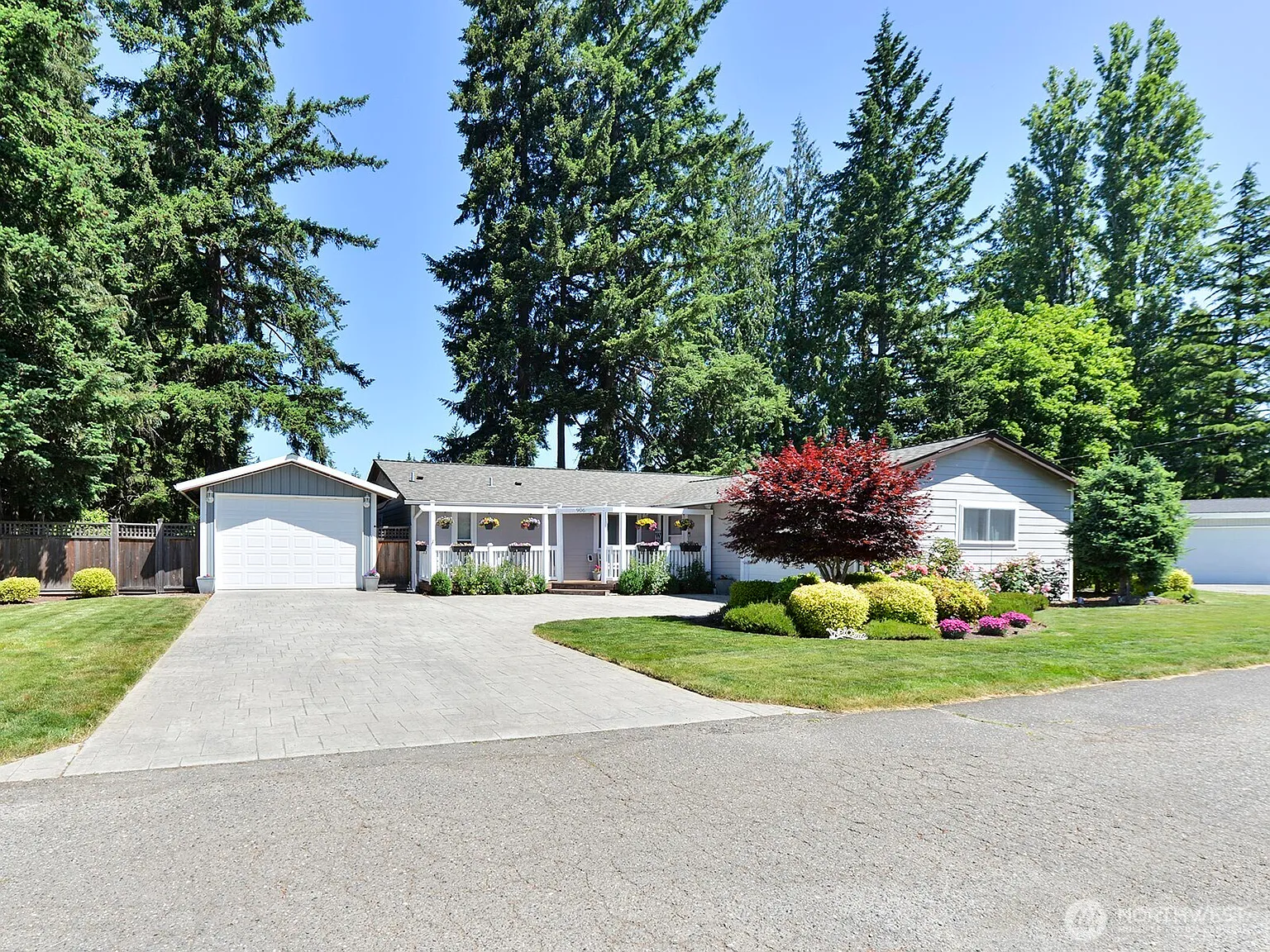 906 164th Avenue NE photo 1