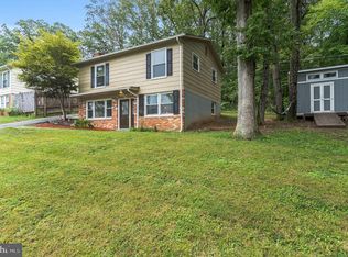 19133 Windsor Rd, Triangle, VA 22172