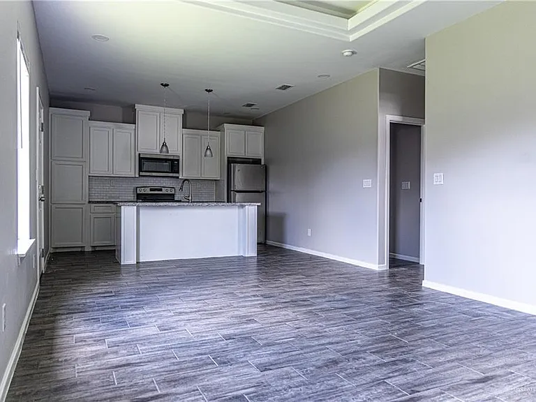5808 Sandpiper Ave — Photo 3