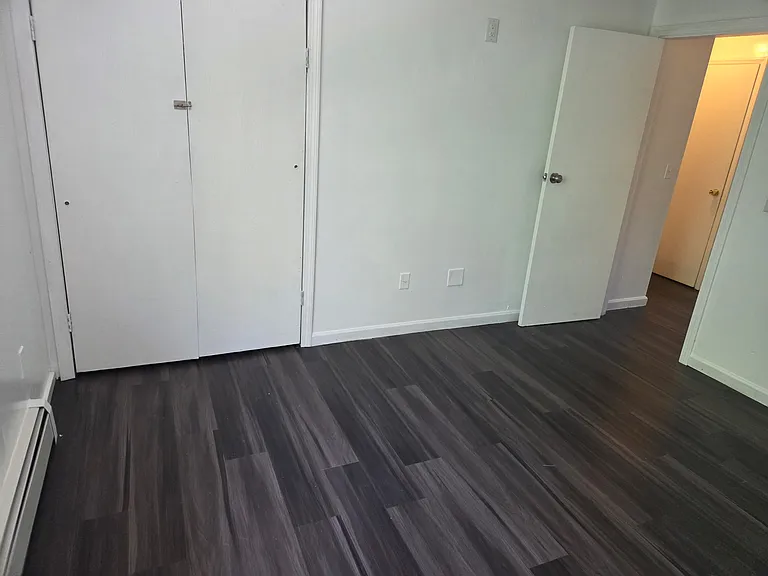 667 Hill St — Photo 8