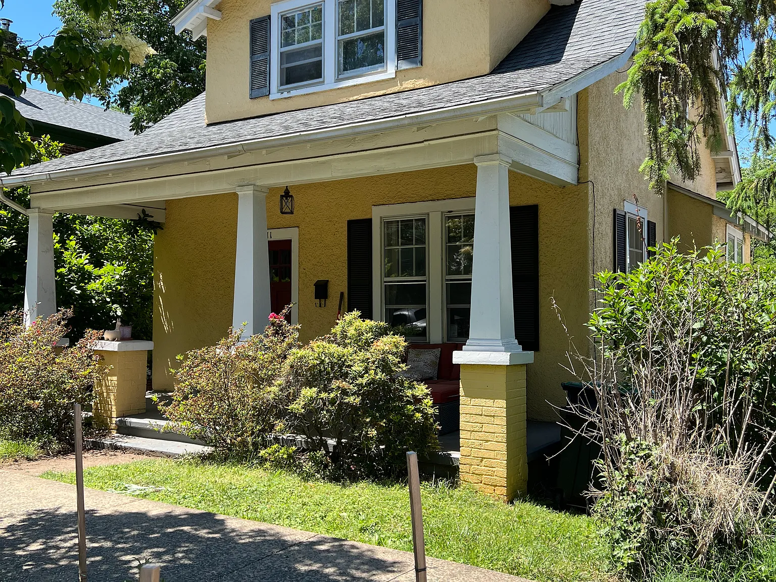 2 bed, 880 sqft, $2,200 — Photo 1