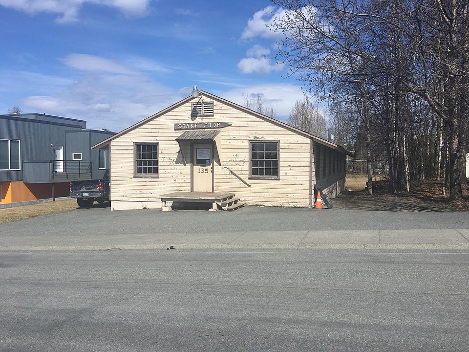 2nd image of 135 E 13th Ave