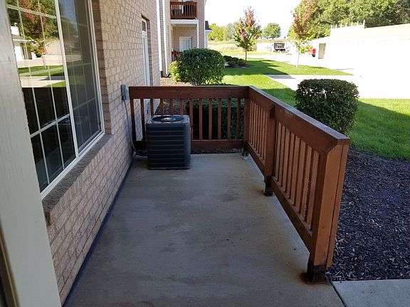 2nd image of 1440 Newman Ln #1440