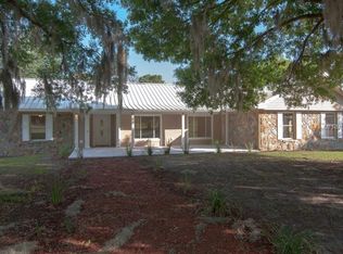 2224 Hendry Rd, Lithia, FL 33547