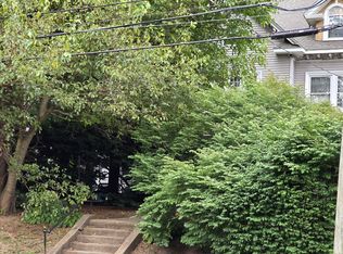 8 Lexington Rd, West Hartford, CT 06119