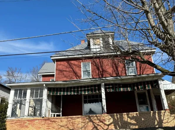 909 Chestnut Ave, Northern Cambria, PA 15714