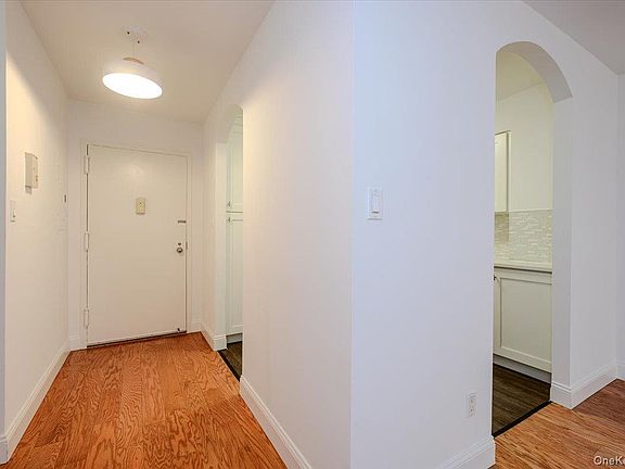 5th image of 360 Shore Road #3B