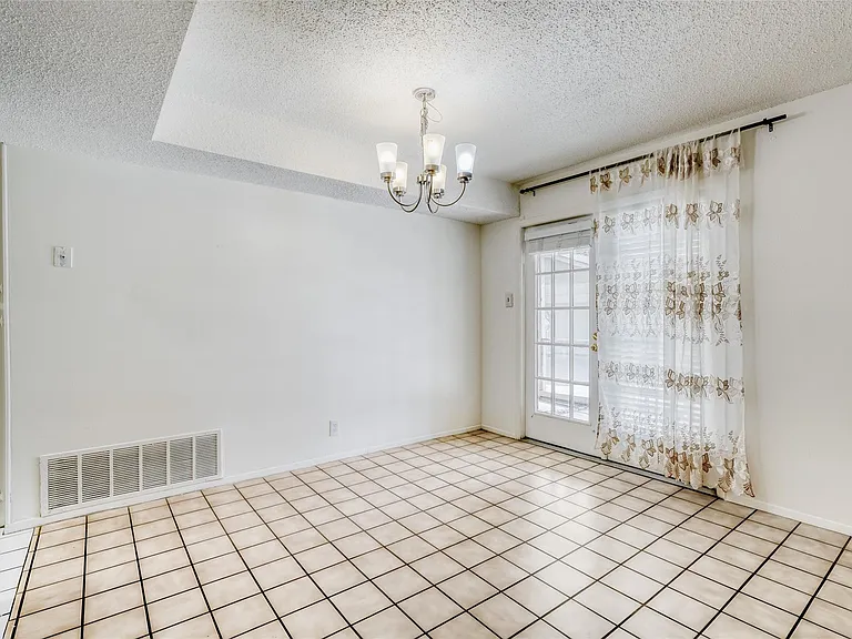 6601 Skycrest Dr — Photo 9