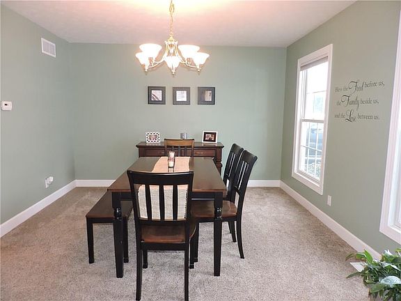 2nd image of 20 Jade Creek Dr