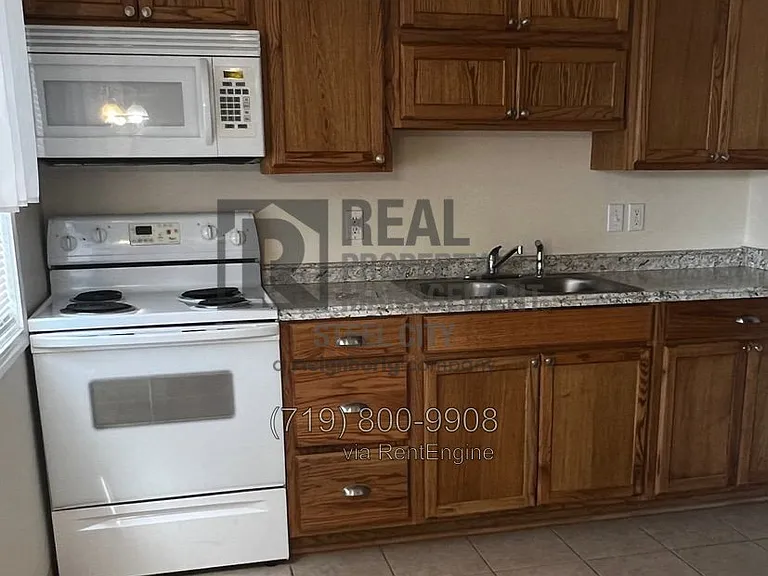 2914 Acero Ave — Photo 3