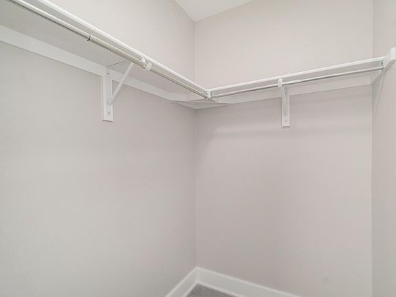 4th image of 601 W 4th St APT 27