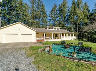 95877 Dotson Ln, Brookings, OR 97415