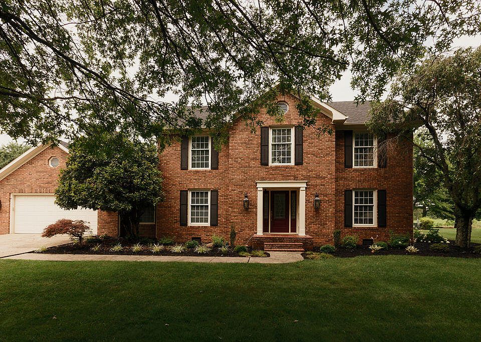 1st image of 121 Glascock Dr