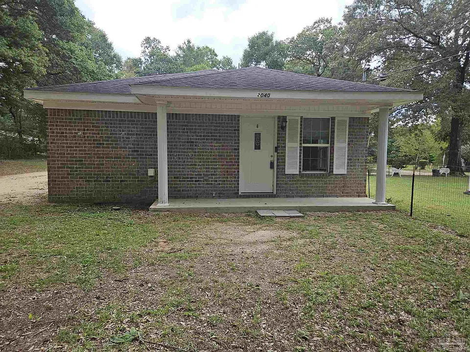 2040 E Roberts Rd