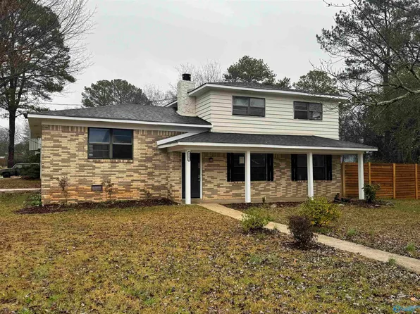 3502 Lucretia Ave NW, Huntsville, AL 35810