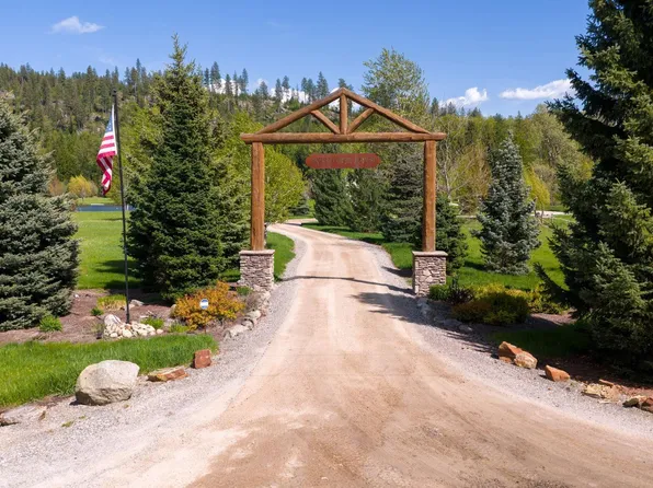 289 Gold Rd, Naples, ID 83847