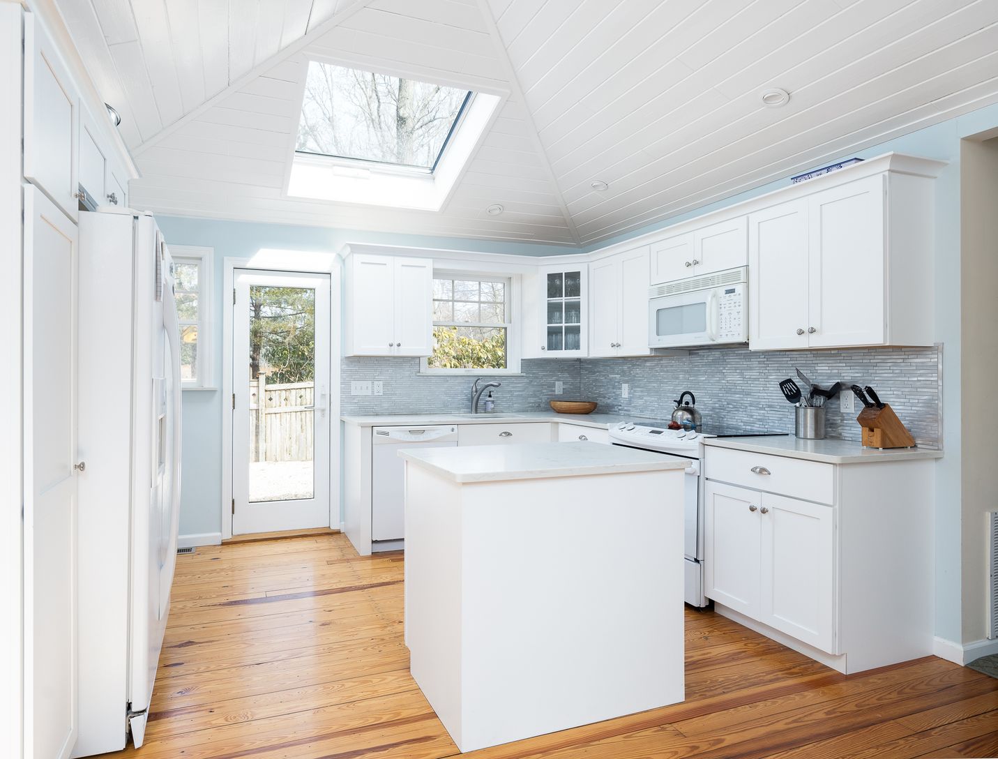  Wood Floors